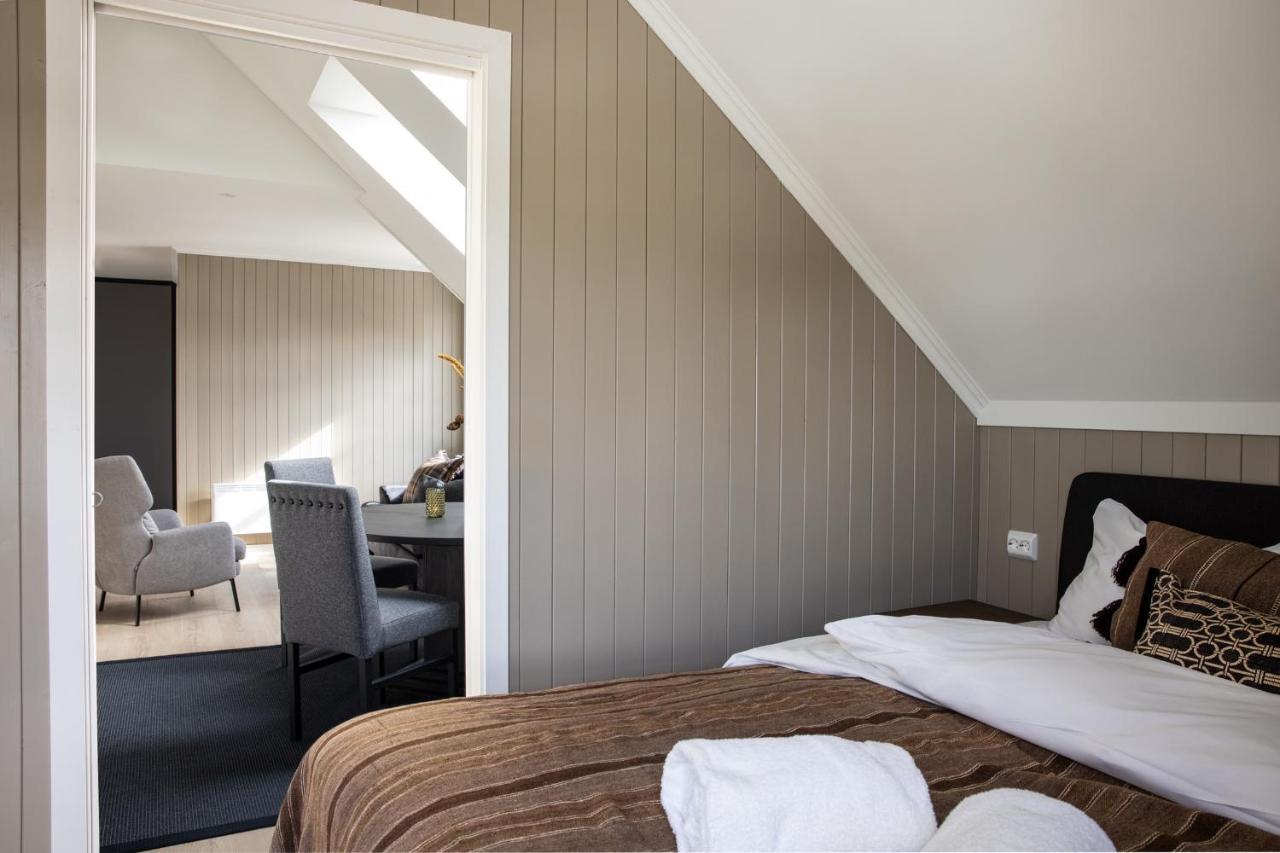 Hotel Solsiden Brygge Rorbuer Ballstad Esterno foto