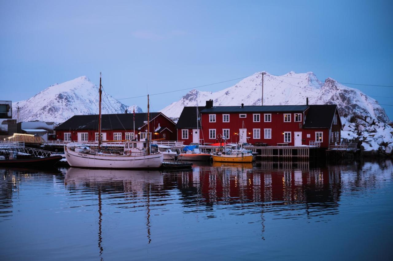 Hotel Solsiden Brygge Rorbuer Ballstad Esterno foto