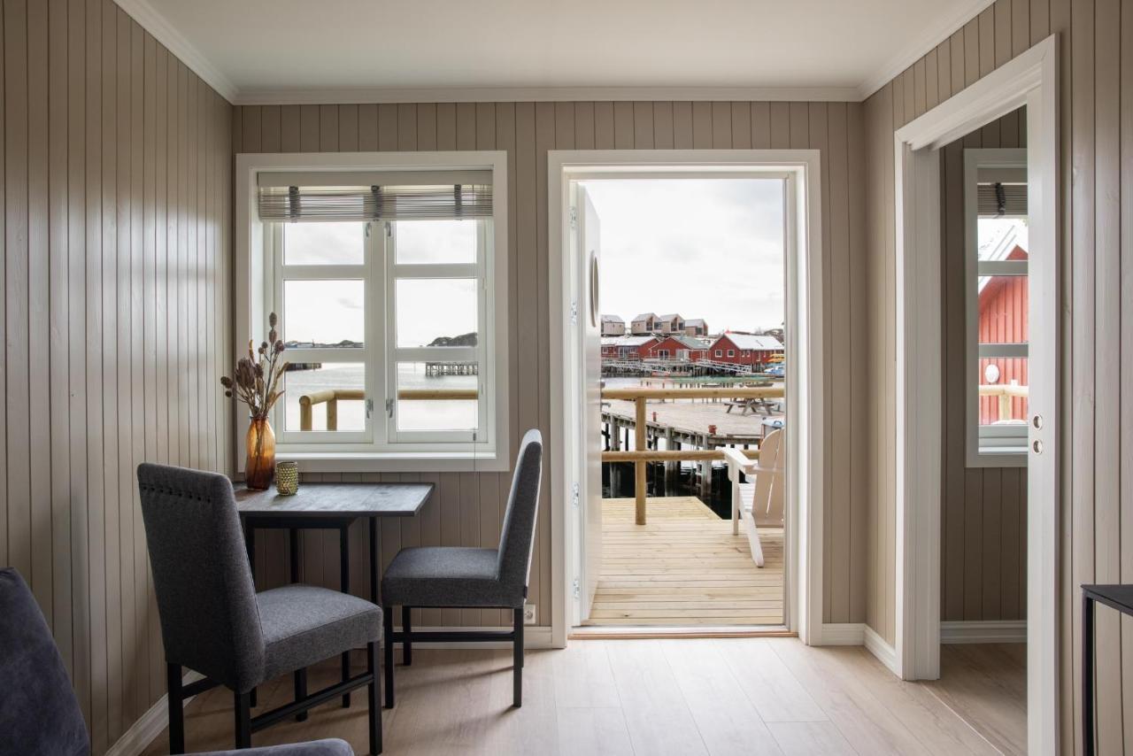 Hotel Solsiden Brygge Rorbuer Ballstad Esterno foto